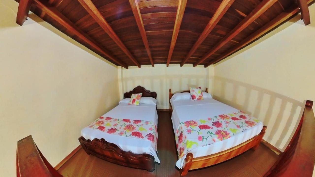 La Casa De Las Flores Hostal Jardín Exteriör bild