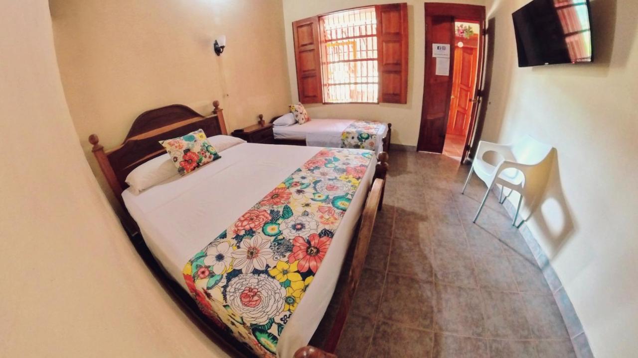La Casa De Las Flores Hostal Jardín Exteriör bild