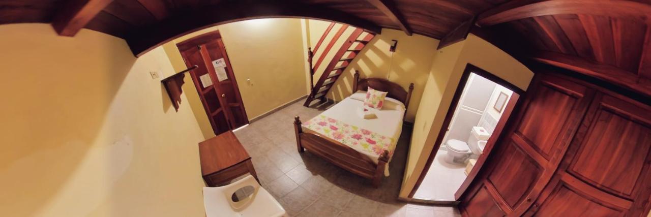 La Casa De Las Flores Hostal Jardín Exteriör bild